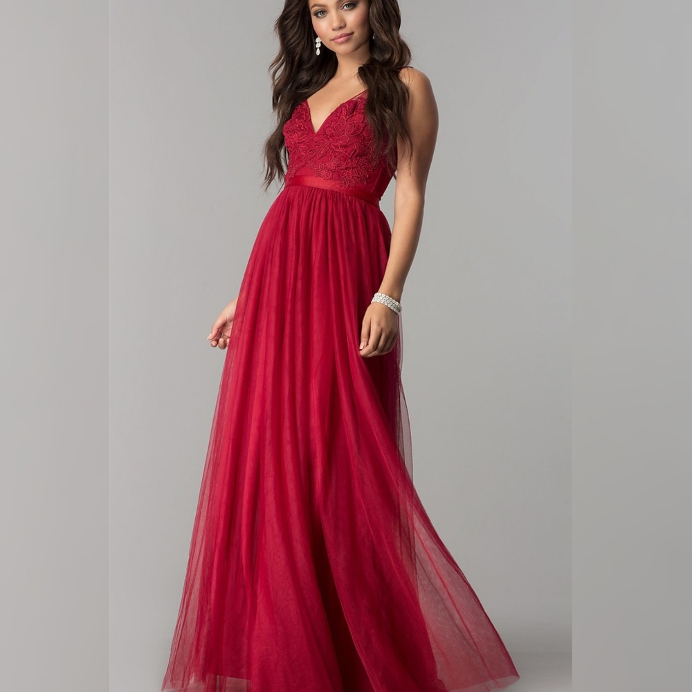 Beautiful burgundy prom dress